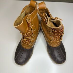 L.L. Bean Women's Duck Bean Boots Size 6 M GUC see pictures for wear on heel